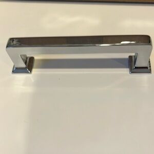 🆕 Top knobs. Ascendra pull. Cabinet pull.  Set of 2. 3 3/4 inch. Polished chrome